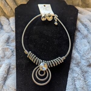 Lot 187 Women's Necklace And Pierced Earrings Set